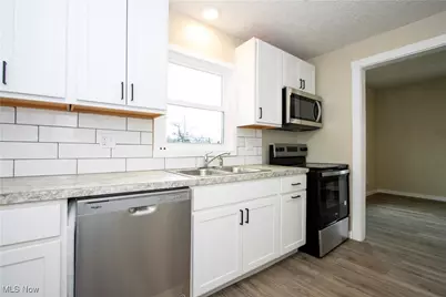 27 S State Street, Rittman, OH 44270 - Photo 6