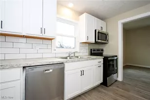 27 S State St, Rittman, OH 44270 - Photo 6