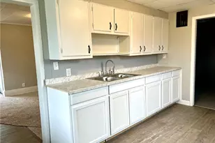 208 Hudson Ave, Weirton, WV 26062 - Photo 8