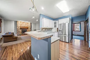 7340 Maple St, Mentor, OH 44060 - Photo 14