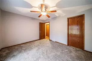 7340 Maple St, Mentor, OH 44060 - Photo 30