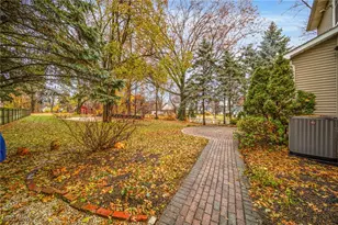 7340 Maple St, Mentor, OH 44060 - Photo 46