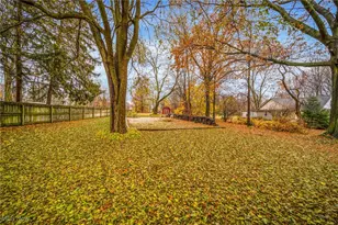 7340 Maple St, Mentor, OH 44060 - Photo 48