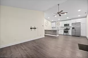 35873 Westminister Ave, North Ridgeville, OH 44039 - Photo 2