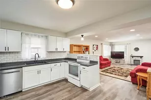 395 Massillon Rd, Akron, OH 44312 - Photo 6