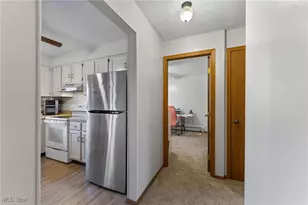 7357 Eisenhower Dr, Boardman, OH 44512 - Photo 10