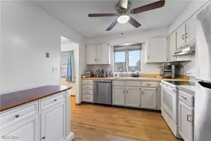 7357 Eisenhower Dr, Boardman, OH 44512 - Photo 8