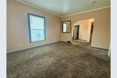 993 Concord Avenue, Akron, OH 44306 - Photo 2