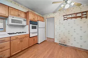 106 Maple Ave, Northfield, OH 44067 - Photo 14