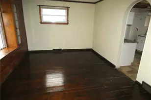 298 McKinley Ave, Newcomerstown, OH 43832 - Photo 14