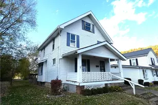 298 McKinley Ave, Newcomerstown, OH 43832 - Photo 2