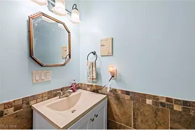 5825 Lake Road #9, Ashtabula, OH 44004 - Photo 10