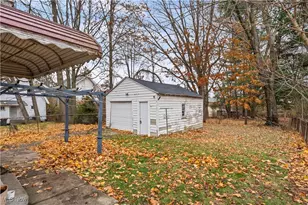 1067 Mercer Ave, Akron, OH 44320 - Photo 18