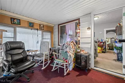 1067 Mercer Avenue, Akron, OH 44320 - Photo 4