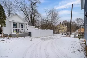 848 Kling St, Akron, OH 44311 - Photo 30