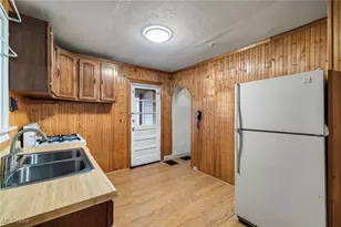 1623 Allison St, East Liverpool, OH 43920 - Photo 12