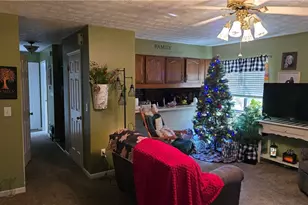 710 Belrock Ave, Belpre, OH 45714 - Photo 4
