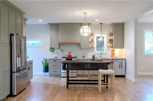 252 W College St, Oberlin, OH 44074 - Photo 2