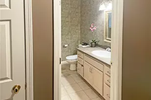 311 E 293rd St, Willowick, OH 44095 - Photo 22