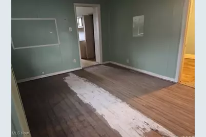 519 N Uhrich Street, Uhrichsville, OH 44683 - Photo 4