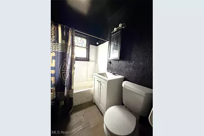 16901 Ridgeton Drive, Loveland, OH 44128 - Photo 6