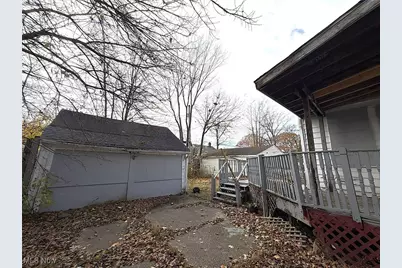 16901 Ridgeton Drive, Loveland, OH 44128 - Photo 2