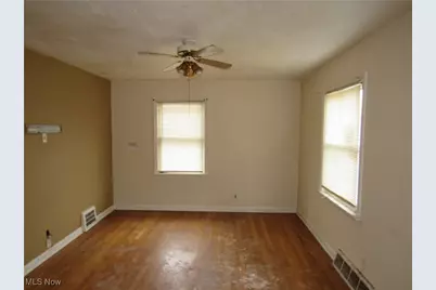 4550 Effie Road, Loveland, OH 44105 - Photo 2