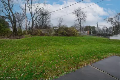 5355 Fulton Drive NW, Canton, OH 44718 - Photo 4