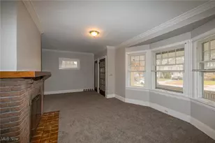 3396 Tullamore Rd, Cleveland Heights, OH 44118 - Photo 4