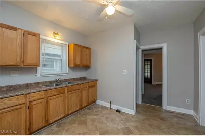 3396 Tullamore Road, Loveland, OH 44118 - Photo 10