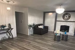 1161 Magdalyn Dr, Akron, OH 44320 - Photo 4