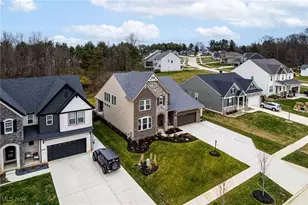 2803 Weeping Pne Dr, Medina, OH 44256 - Photo 4