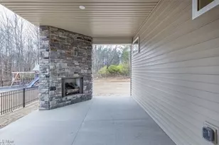 2803 Weeping Pne Dr, Medina, OH 44256 - Photo 8