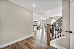 24032 Edward Ln, Columbia Station, OH 44028 - Photo 8