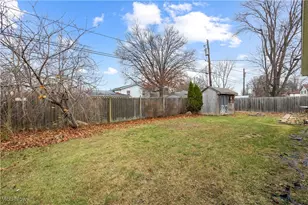 1711 N Nantucket Dr, Lorain, OH 44053 - Photo 4