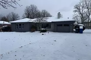 1927 Center Rd, Avon, OH 44011 - Photo 2