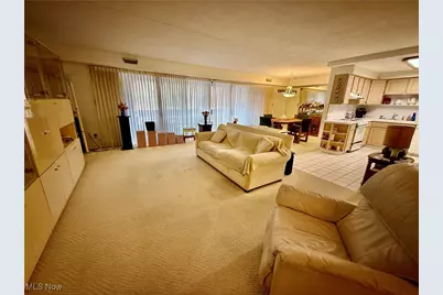 935 Canyon View Road, Sagamore Hills, OH 44067 - Photo 8