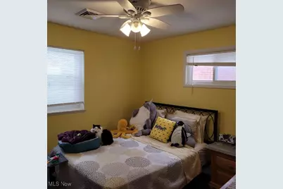 4260 Brockley Avenue, Sheffield Lake, OH 44054 - Photo 20