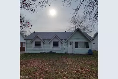 4260 Brockley Avenue, Sheffield Lake, OH 44054 - Photo 2