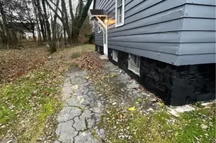 559 E Avondale Ave, Youngstown, OH 44502 - Photo 2