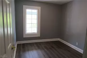 923 W 58th St, Ashtabula, OH 44004 - Photo 10