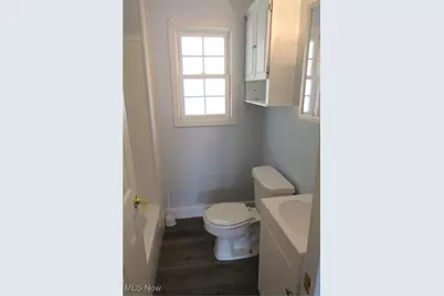 923 W 58th Street, Ashtabula, OH 44004 - Photo 12