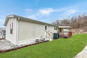 2749 Deer Pass Dr SW, Canton, OH 44706 - Photo 22