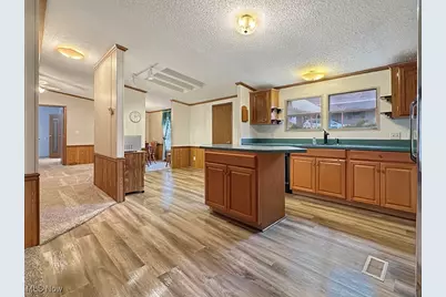 2749 Deer Pass Drive SW, Canton, OH 44706 - Photo 8