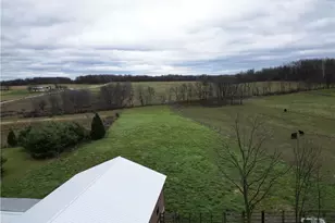 12967 Pleasant Valley Rd, Utica, OH 43080 - Photo 4