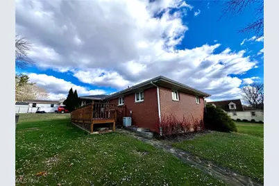 101-103 Pleasantview Drive, Weirton, WV 26062 - Photo 4