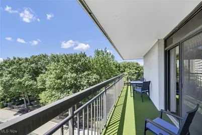 12550 Lake Avenue #706, Oakwood, OH 44107 - Photo 12