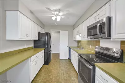 12550 Lake Avenue #706, Oakwood, OH 44107 - Photo 26