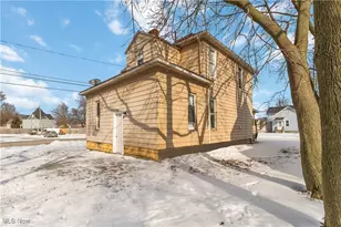 1702 Lexington Ave, Lorain, OH 44052 - Photo 14