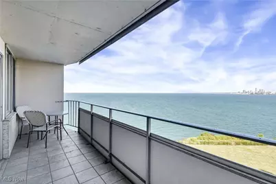 12900 Lake Avenue #924, Oakwood, OH 44107 - Photo 4